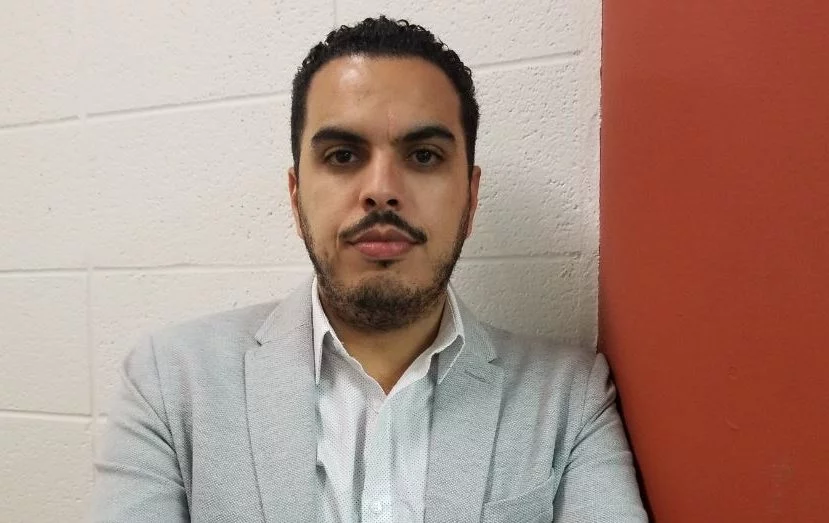 Après le fiasco de l’affaire Amira Bouraoui, la police algérienne se venge d’un innocent chercheur canadien en le jetant en prison