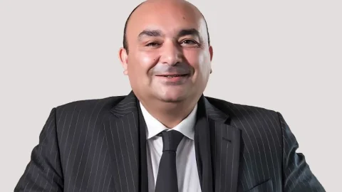 Maroc. Moncef Belkhayat autorisé à racheter la société Avon