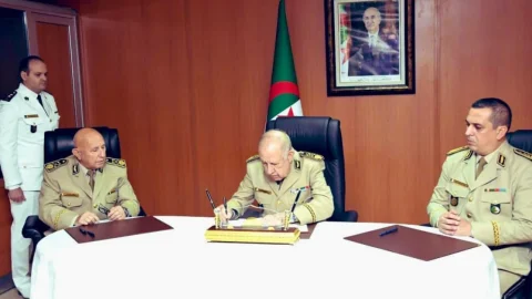 Exclusif. L’un des plus influents officiers des services secrets algériens demande déserte et demande l’asile en Suisse