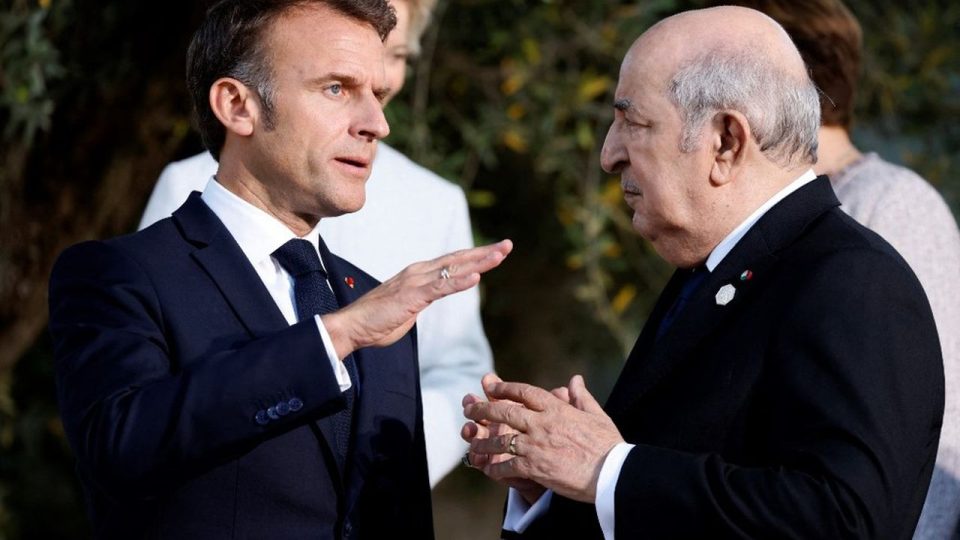 Le président Emmanuel Macron frappe fort, Alger tombe de haut : grand fiasco pour Teboune, Attaf et pour les services extérieurs algériens