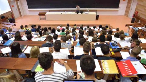 Étudiants algériens en France : nouvelle victime collatérale de la crise franco-algérienne