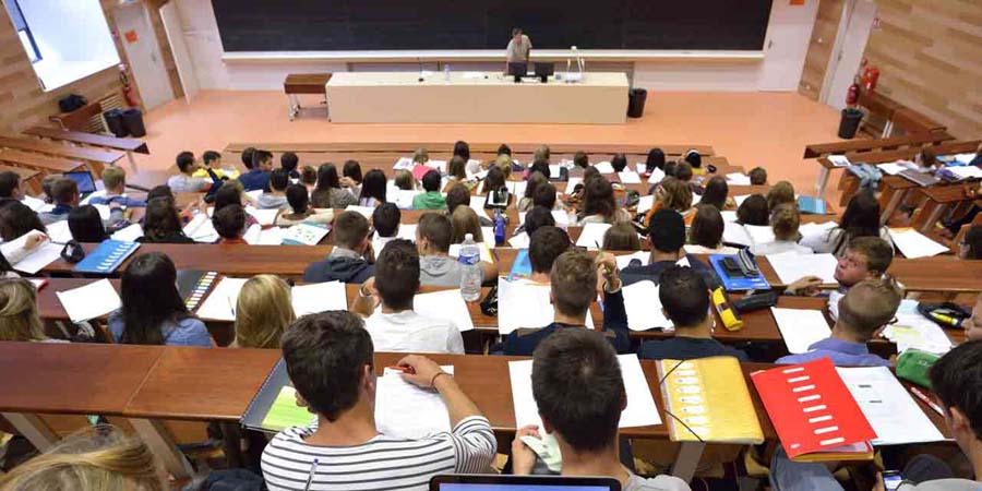 Étudiants algériens en France : nouvelle victime collatérale de la crise franco-algérienne