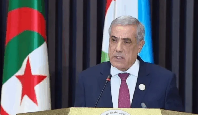 Algérie. Accidents de bus, fiasco automobile et économie à la dérive : les raisons du limogeage du premier ministre Nadir Larbaoui par le président Tebboune