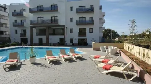 Agadir : décès d’une femme à La Suite Hotel Boutique, la sécurité des balcons mise en cause
