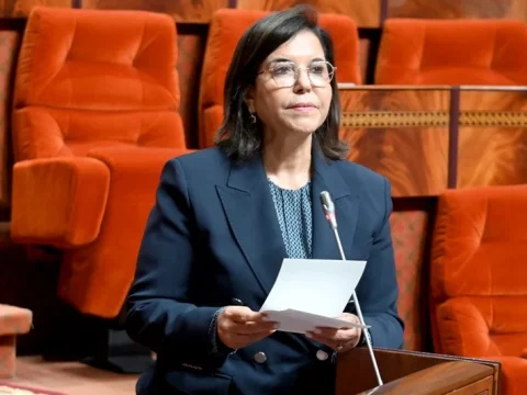 Au Parlement, Zakia Driouich ne jure que par les pastillas, les tajines et les quiches de luxe