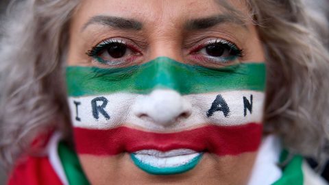 Iran : la fin des mollahs ? Pourquoi le régime islamique n’a jamais été aussi proche de la chute