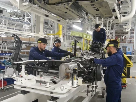 Exclusif. Automobile : le gouvernement va auditer le taux d&rsquo;intégration locale et les chiffres d&rsquo;affaires de Renault et de Stellantis