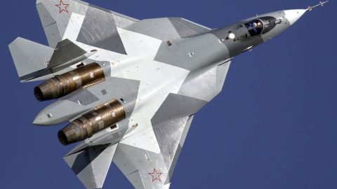 Avec l’acquisition d’avions furtifs Su-57, Alger conforte sa position de première puissance aérienne au Maghreb sous l’œil inquiet de Washington