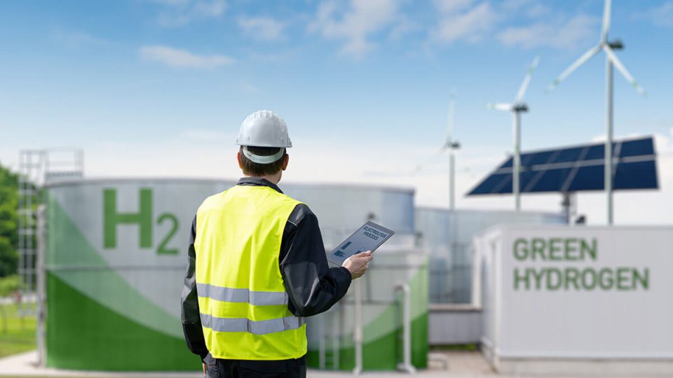 Hydrogène vert : les Espagnols Acciona et Moeve sécurisent des terrains au Maroc pour étudier la faisabilité de leurs projets