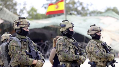«Nous vous éteindrons en 24 heures» : des généraux espagnols à la retraite menacent directement le Maroc d’une guerre totale