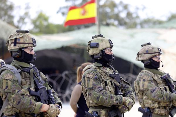 «Nous vous éteindrons en 24 heures» : des généraux espagnols à la retraite menacent directement le Maroc d’une guerre totale