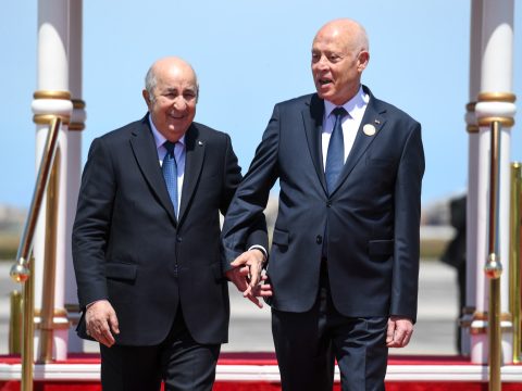 La Tunisie est-elle en train de devenir une annexe stratégique de l’Algérie ?